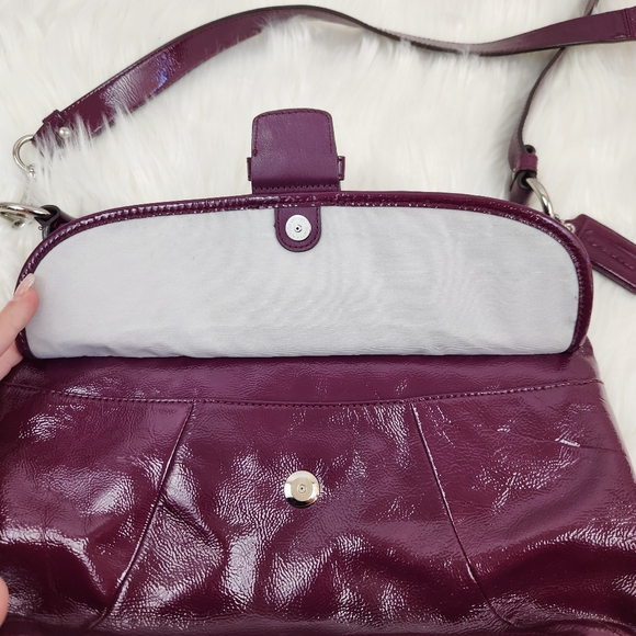 Coach Vintage Patent Leather Hobo Shoulder Bag/ Crossbody Bag in Plum - Picture 8 of 16